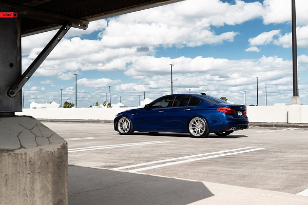 Фото дисков Anrky AN38 Глянцевый лак на BMW 5/M5 (G30/F90)