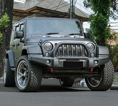 Фото дисков 4PLAY 4PF6 на Jeep Wrangler III (JK)