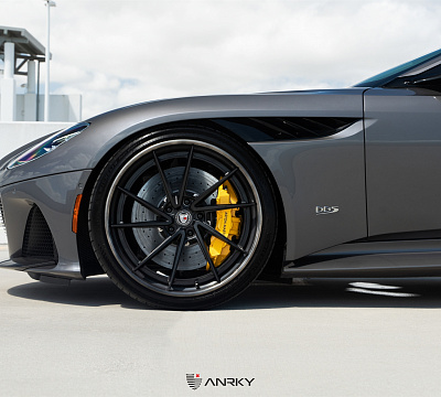 Фото дисков Anrky AN33 на Aston Martin DBS 3