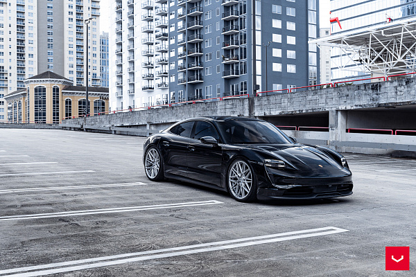 Фото дисков Vossen HF-7 Серебро на Porsche Taycan I