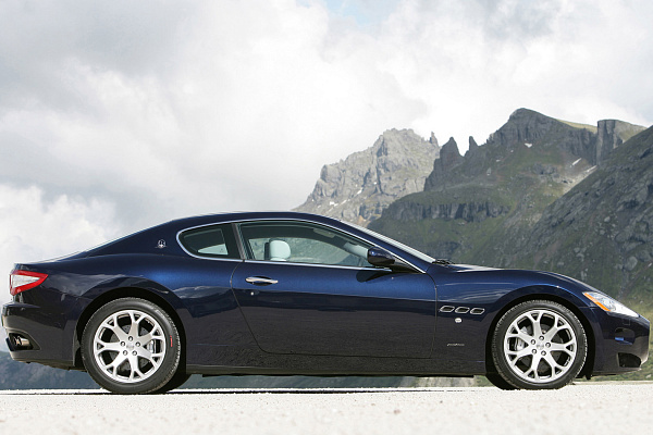 Фото дисков Maserati V-STYLE  на Maserati GranTurismo I
