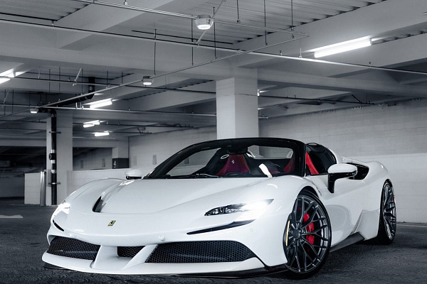 Фото дисков Anrky AN10 Глянцевый темный лак на Ferrari SF90