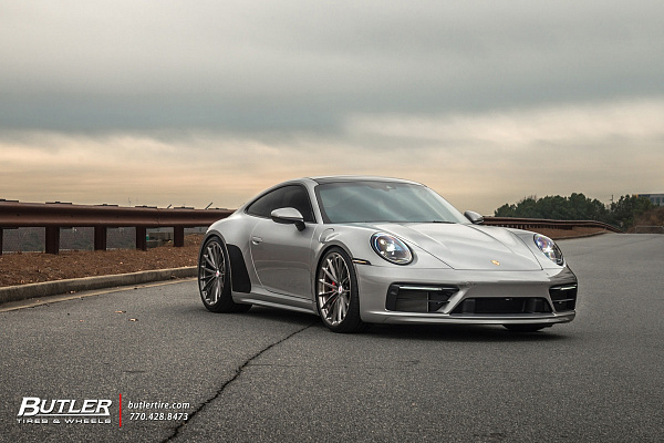 Фото дисков HRE P103 Глянцевый темный лак на Porsche 911 VIII