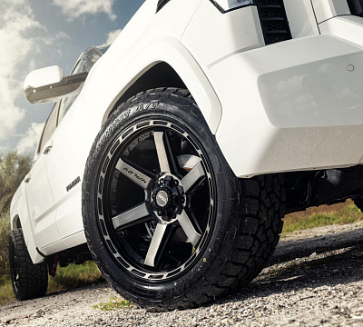 Фото дисков 4PLAY 4P63 на Toyota Tundra III