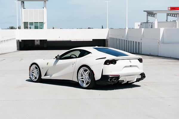 Фото дисков Anrky S3-X3 Глянцевый лак на Ferrari 812