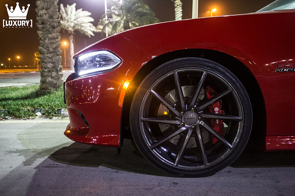 Фото дисков Vossen CVT Глянцевый графит на Dodge Charger VII