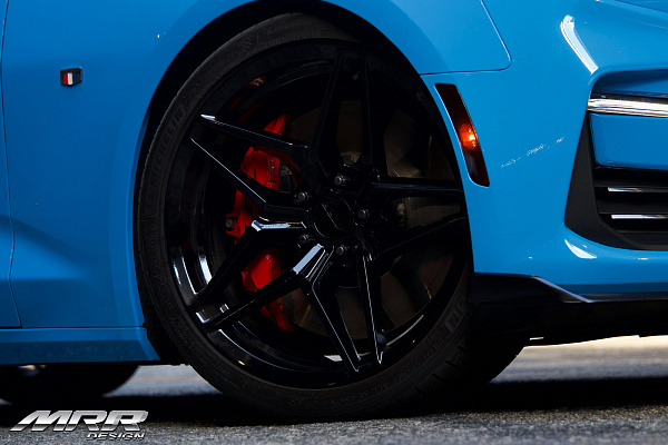 Фото дисков MRR M755 Черный глянец на Chevrolet Camaro VI