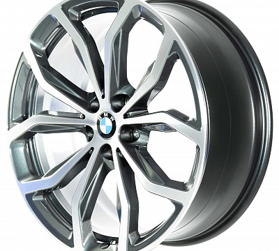 BMW 695