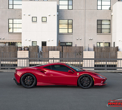 Фото дисков Vossen EVO-2 на Ferrari F8
