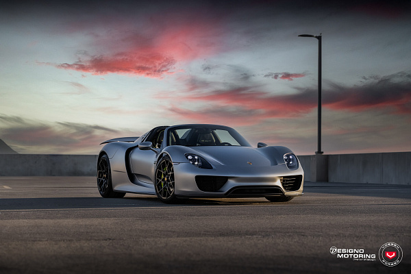 Фото дисков Vossen S21-07 Черный глянец на Porsche 918 Spyder