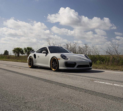 Фото дисков Strasse Wheels SV10 Deep Concave FS на Porsche 911 VII