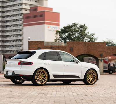 Фото дисков Vossen HF-2 на Porsche Macan I