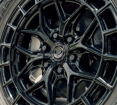 Фото дисков Vossen HFX-1 (6-Lug) на Tesla Cybertruck