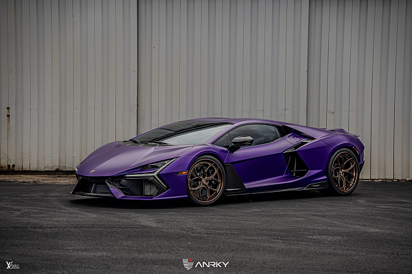 Фото дисков Anrky S3-X0 Глянцевая бронза на Lamborghini Revuelto