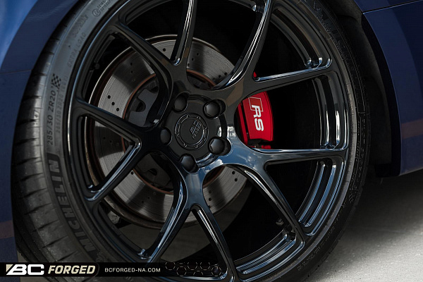Фото дисков BC Forged RZ05 Черный глянец на Audi A/S/RS 5 (F5)