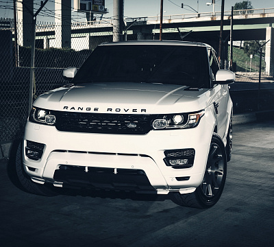 Фото дисков Rotiform OZT на Range Rover Sport II