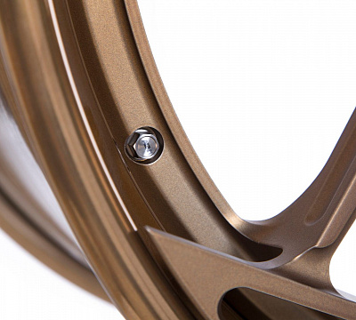 ADV.1 ADV5.3 Track Spec CS