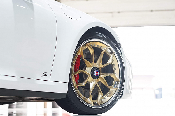 Фото дисков HRE S201H Сатиновое золото на Porsche 911 VIII