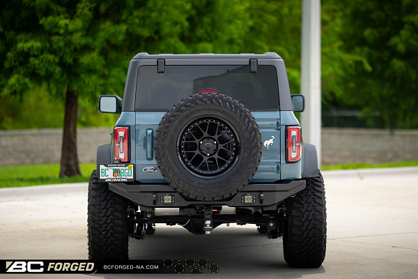 Фото дисков BC Forged LE72 // MLE72 Черный матовый на Ford Bronco