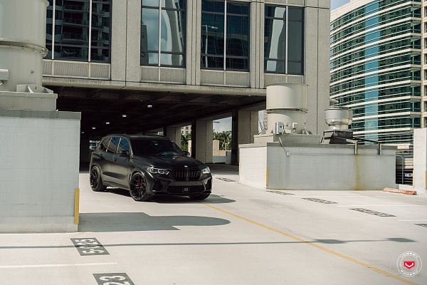Фото дисков Vossen EVO-4 Черный глянец на BMW X5/X5 M (G05/G18/F95)