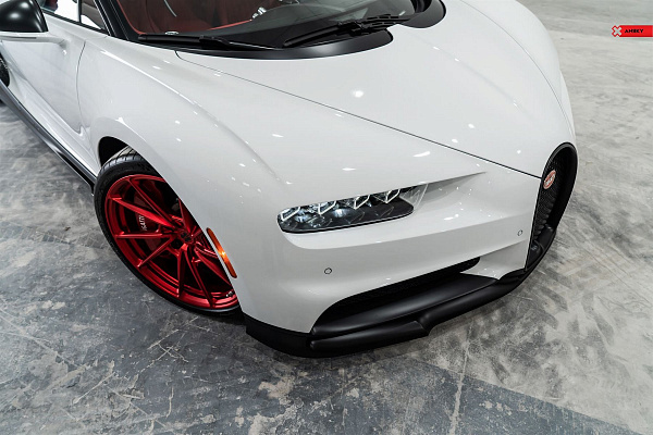 Фото дисков Anrky AN13 Красный сатин на Bugatti Chiron
