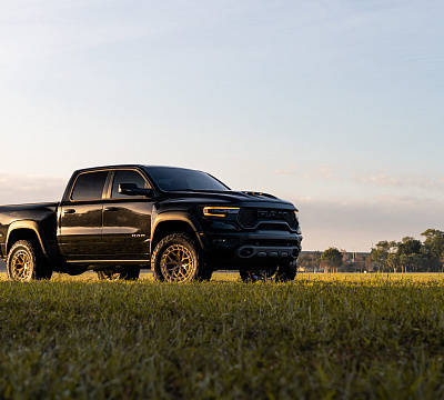 Фото дисков Vossen LC3-01T на Ram 1500 V