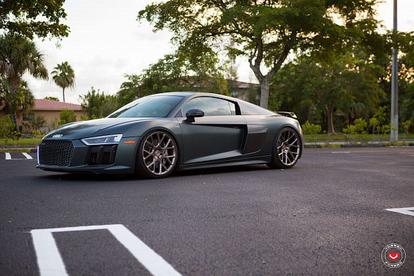 Audi R8