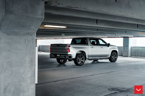 Фото дисков Vossen HF6-2 Алмазная проточка на Chevrolet Silverado IV