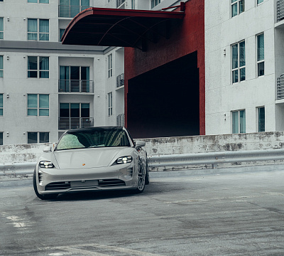 Фото дисков Vossen LC3-03T на Porsche Taycan I