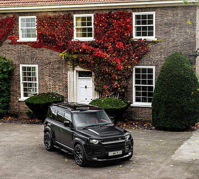 Фото дисков Kahn Type 57 RS на Land Rover Defender II