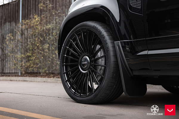 Фото дисков Vossen HF-8 Черный глянец на Land Rover Defender II
