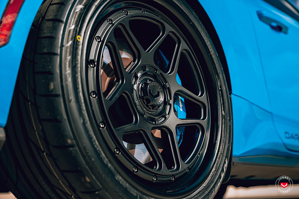 Фото дисков Vossen GEN-02 (3-piece) Черный сатин на Ford Mustang VII