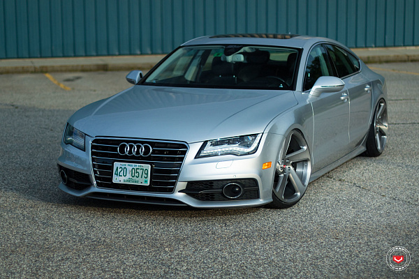 Фото дисков Vossen CG-210T Глянцевый лак на Audi A/RS 7 (4G)