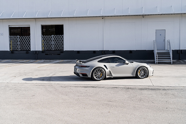 Фото дисков Strasse Wheels SV5 Deep Concave Duoblock Глянцевый тонированный лак на Porsche 911 VIII