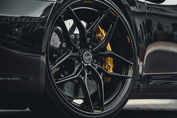 Фото дисков Brixton Forged PF12 R / RS Черный глянец на Porsche 911 VIII