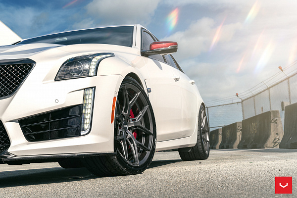 Фото дисков Vossen HF-5 Сатиновый графит на Cadillac CTS III