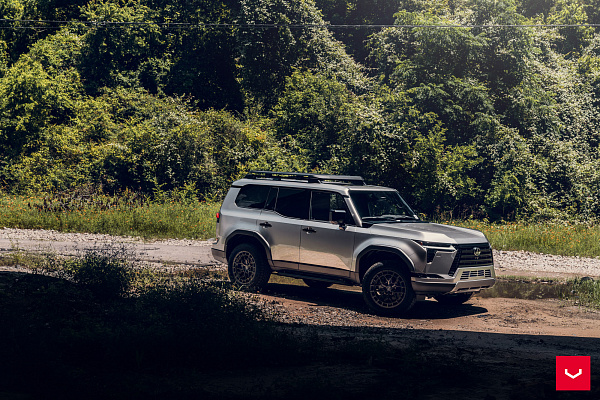 Фото дисков Vossen HFX-1 (6-Lug) Сатиновый графит на Lexus GX III
