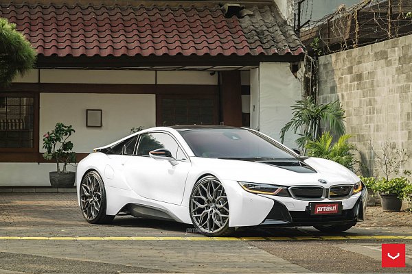 Фото дисков Vossen HF-2 Сатиновый графит на BMW i8