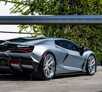 Фото дисков Anrky XR-301 на Lamborghini Revuelto