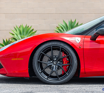 Фото дисков HRE P101 на Ferrari 488