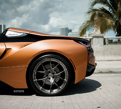 Фото дисков Strasse Wheels SM5R Deep Concave Monoblock на BMW i8