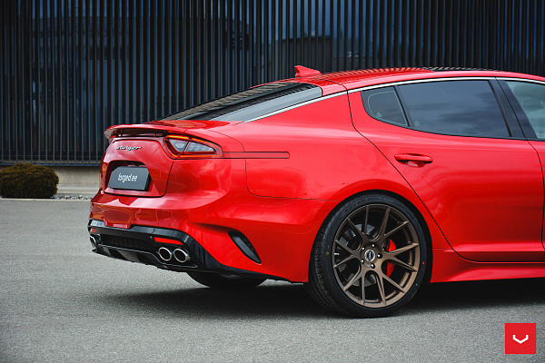Фото дисков Vossen VFS-6 Сатиновая бронза на Kia Stinger