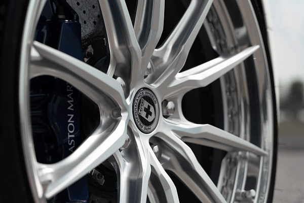 Aston Martin Vanquish
