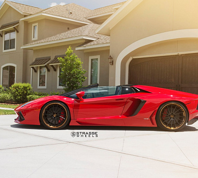 Фото дисков Strasse Wheels SV15T Deep Concave FS на Lamborghini Aventador