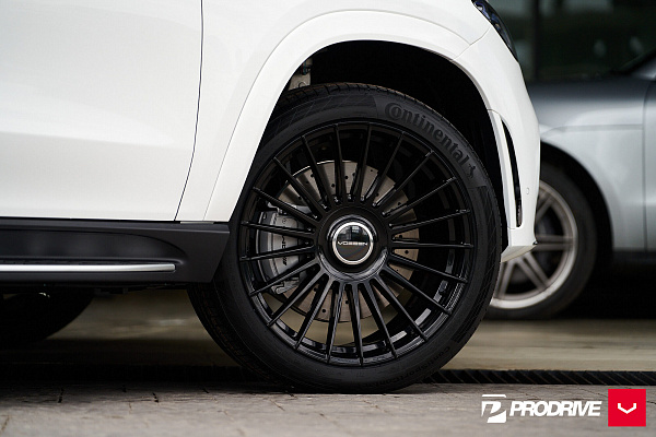 Фото дисков Vossen HF-8 Черный глянец на Mercedes-Benz GLE II