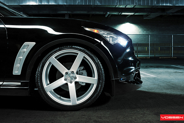 Фото дисков Vossen CV3 Серебро на Infiniti FX II