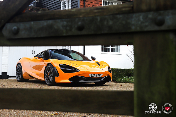 Фото дисков Vossen S17-01 Глянцевый темный лак на McLaren 720S