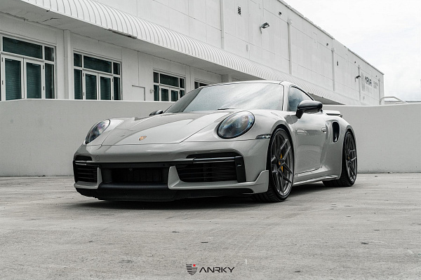 Фото дисков Anrky S1-X4 Сатиновый темный лак на Porsche 911 VIII
