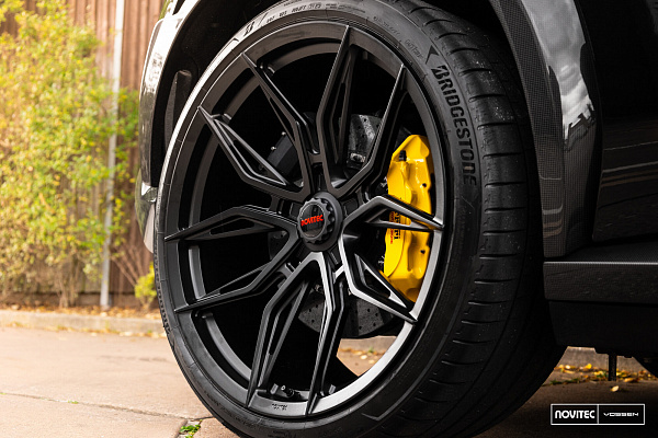 Фото дисков NOVITEC NF11 Черный сатин на Ferrari Purosangue