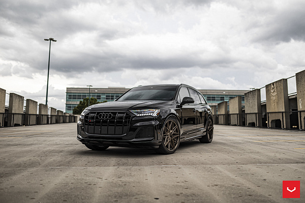Фото дисков Vossen HF-7 Глянцевая бронза на Audi Q7 (4M)